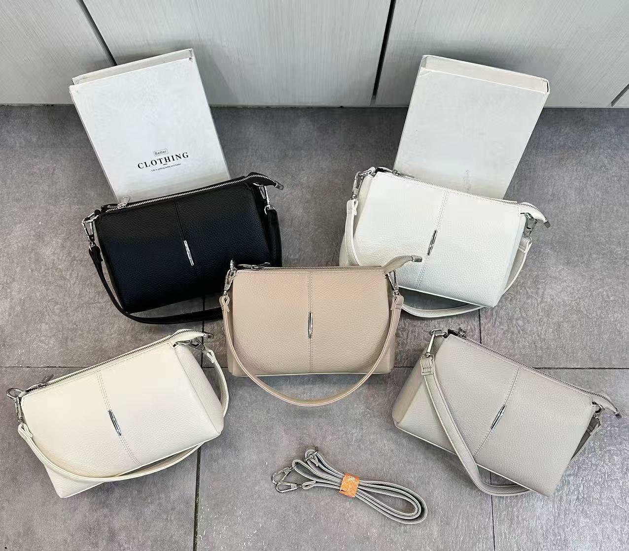 Сумка 419, два ремінця в комплекті  от Престиж А